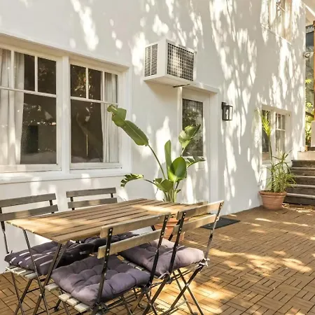 Echo Park Hills Apartment